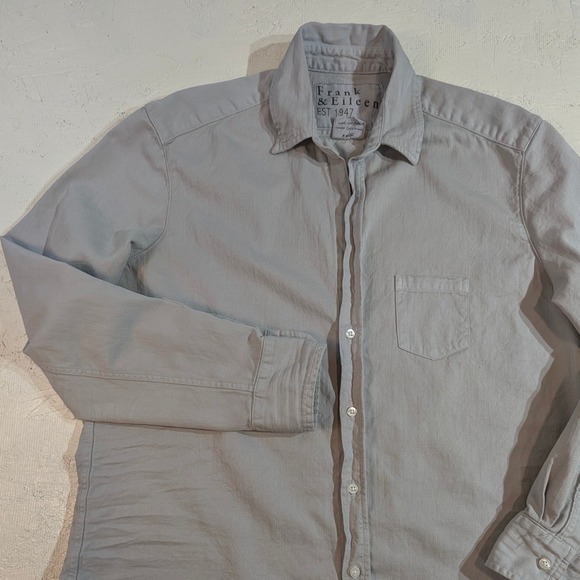 Frank & Eileen Eileen Cotton Button Down Shirt – Women's Medium Woven in Italy - Picture 4 of 13